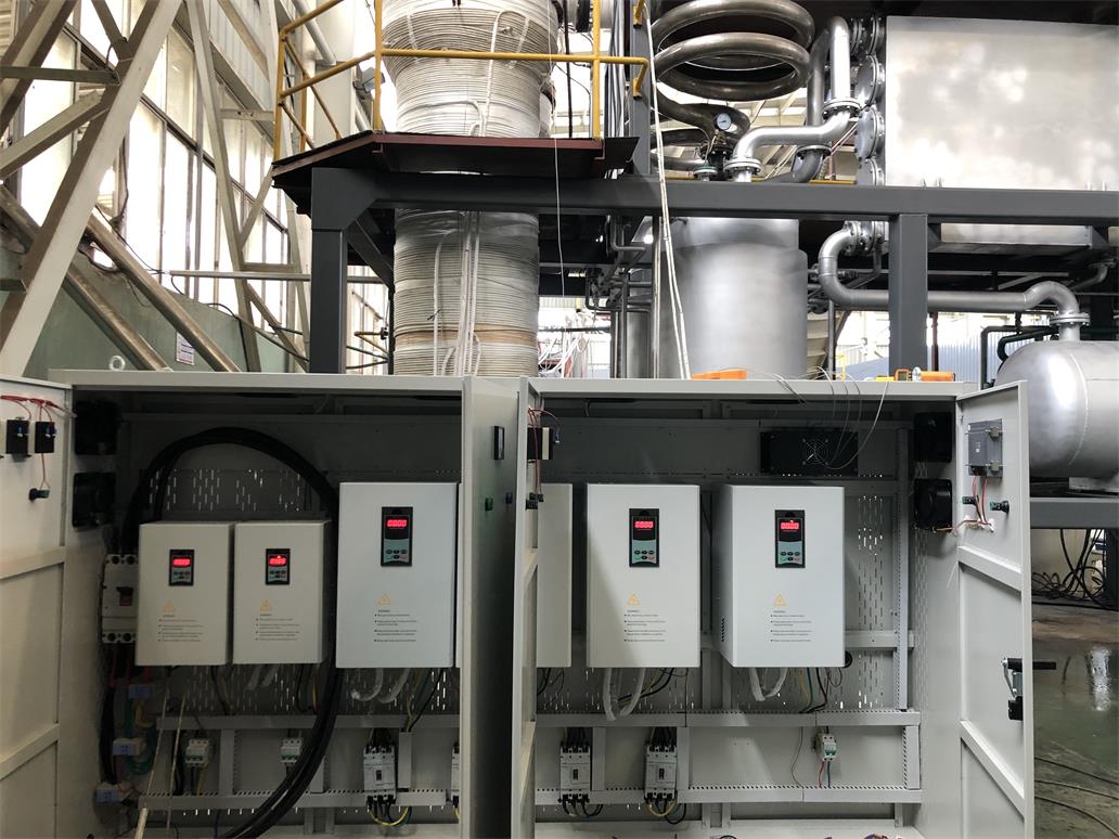 廢塑料裂解煉油電磁感應加熱系統